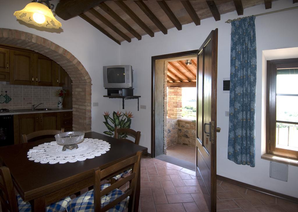 Casa Il Ponte Apartment Chianni Room photo